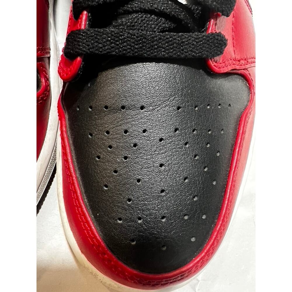 Nike Air Jordan 1 Mid Reverse Bred Retro Red 554724069 Sz 9 Box Streetwear‎ - Picture 8 of 16